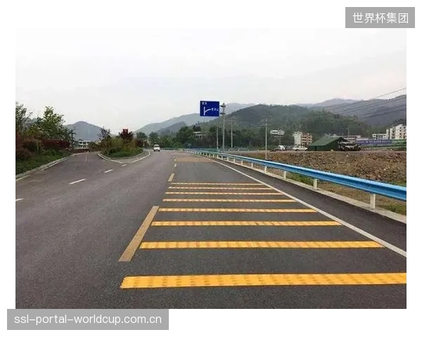 赛道标线正在告别“视觉提示”的单一功能，演变为全天候安全体系的关键组成